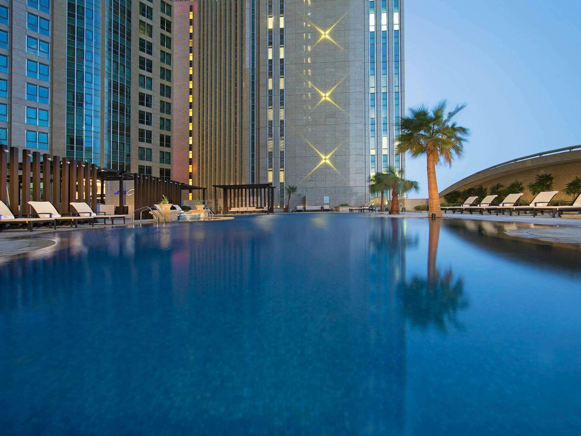 Sofitel Abu Dhabi Corniche Hotel Ngoại thất bức ảnh